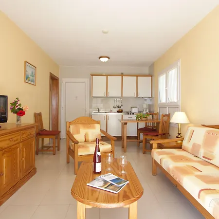 Playa Limones ホテル