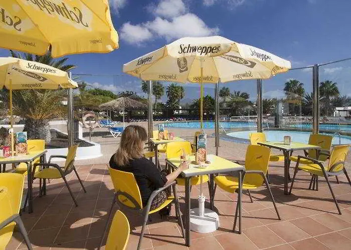 Playa Limones فندق 3*